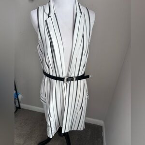 Fashion Nova Vest Lapel Collar Sleeveless size Small